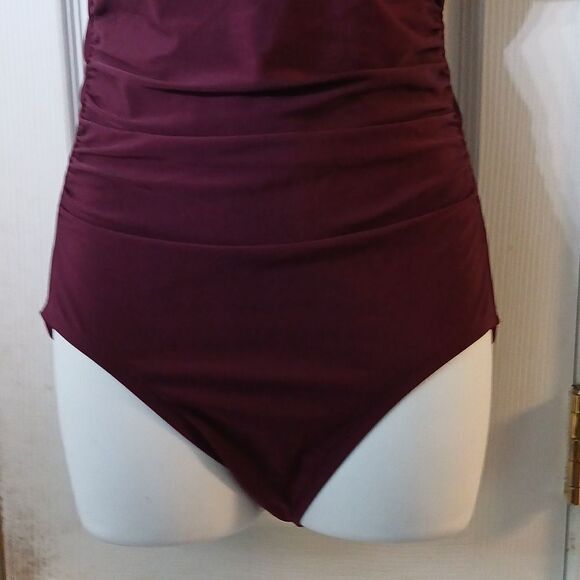 Kona Sol  deep wine ruffle v neck ruched bathing suit swim suit  Sz S NWOT - Picture 2 of 6